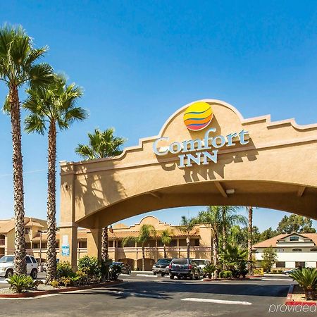 Comfort Inn & Suites Moreno Valley Near March Air Reserve Base Экстерьер фото