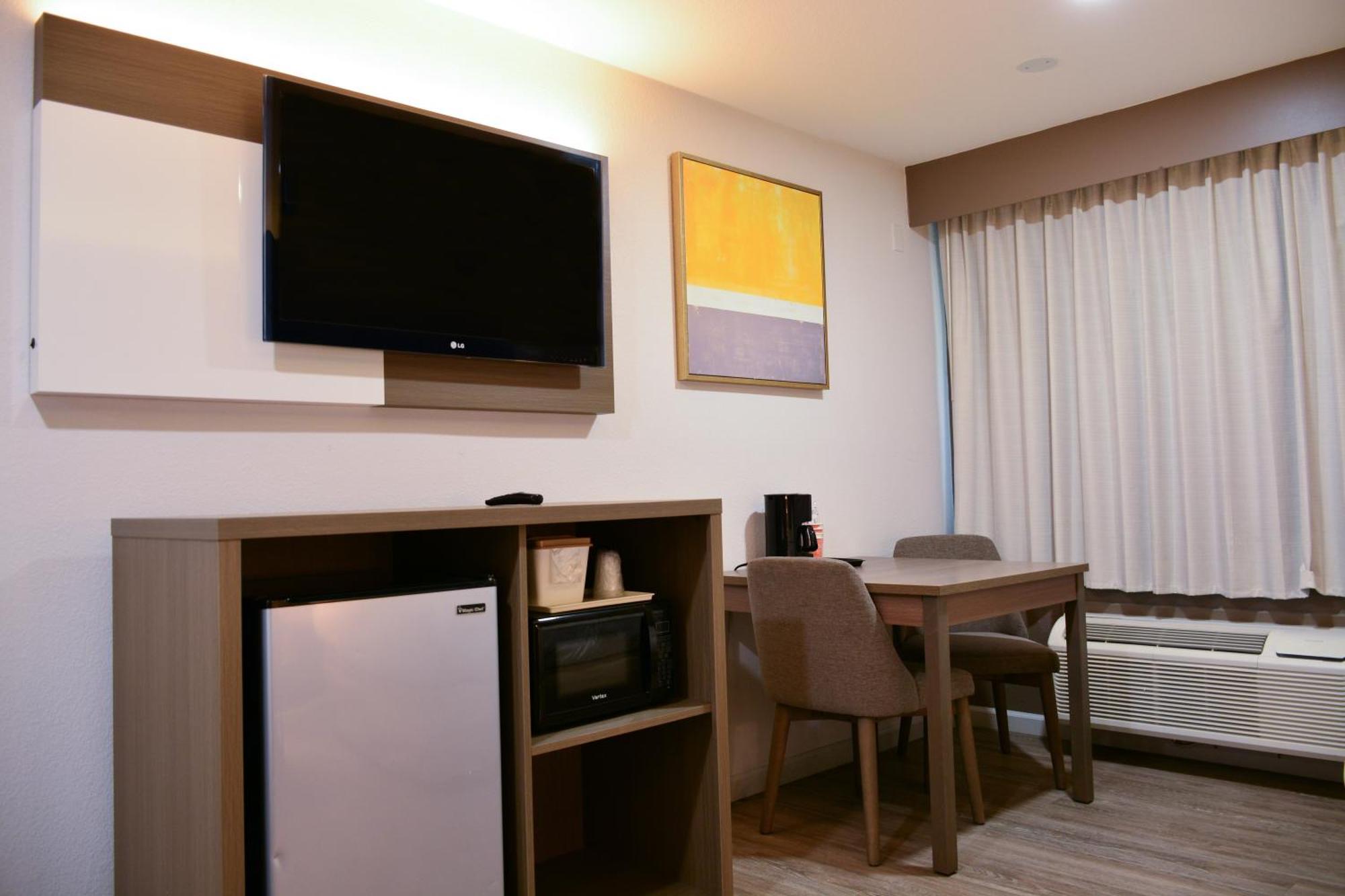 Comfort Inn & Suites Moreno Valley Near March Air Reserve Base Экстерьер фото