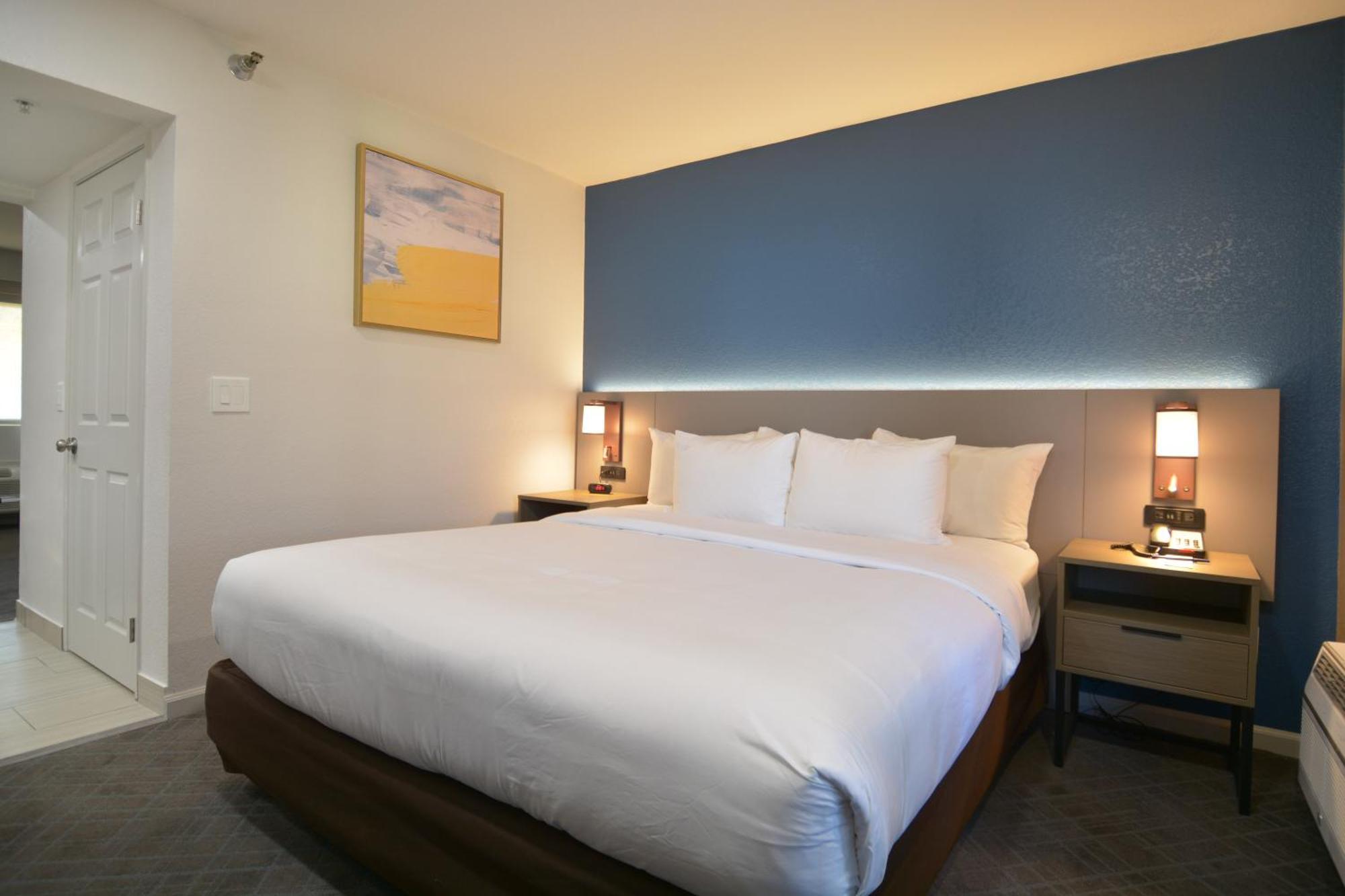 Comfort Inn & Suites Moreno Valley Near March Air Reserve Base Экстерьер фото