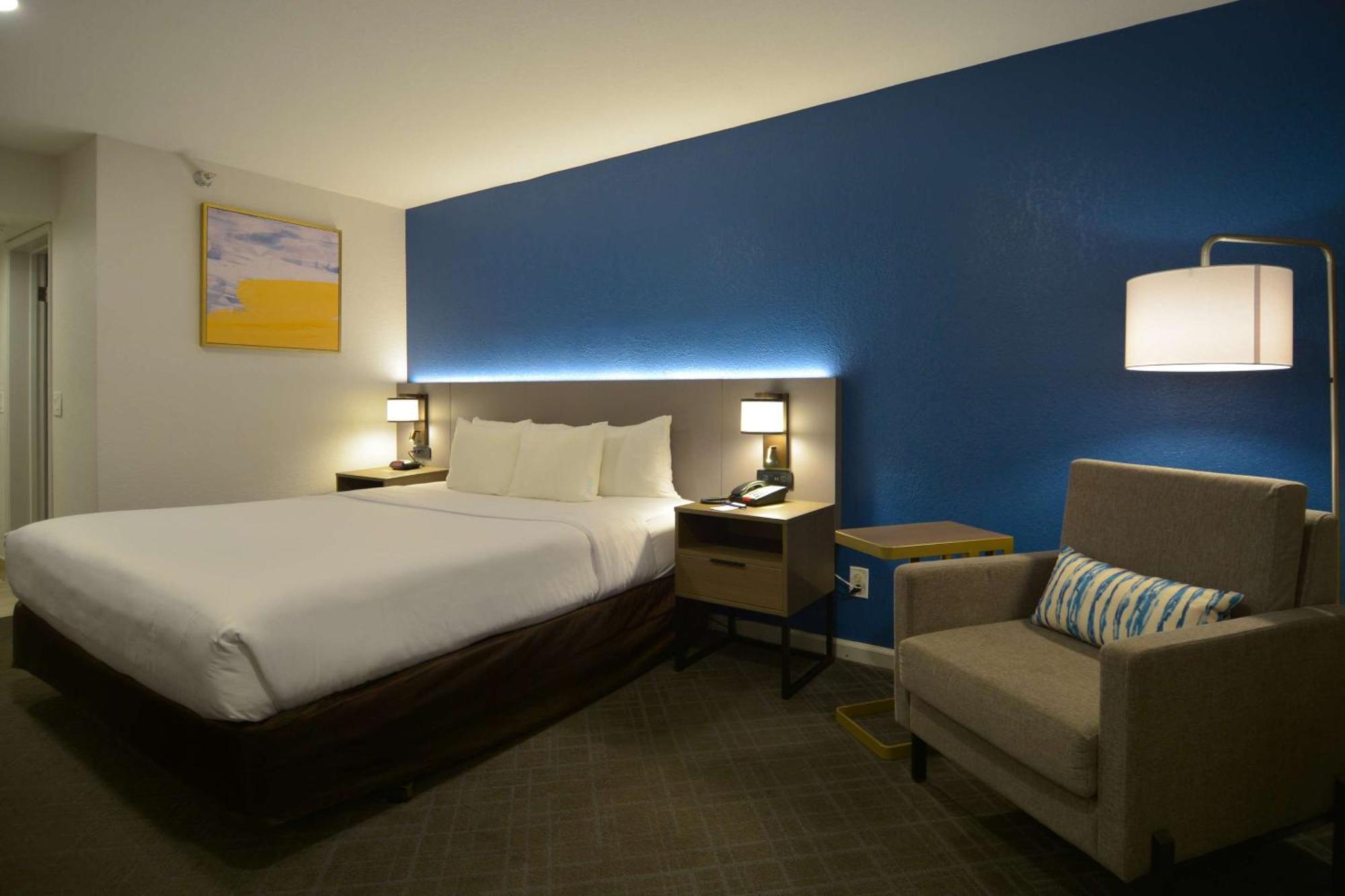 Comfort Inn & Suites Moreno Valley Near March Air Reserve Base Экстерьер фото